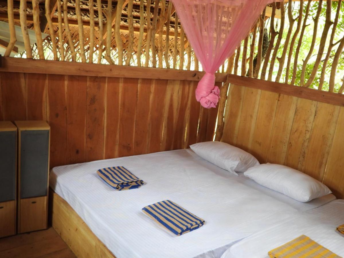Yala Village Eco Tree House Tissamaharama Bagian luar foto
