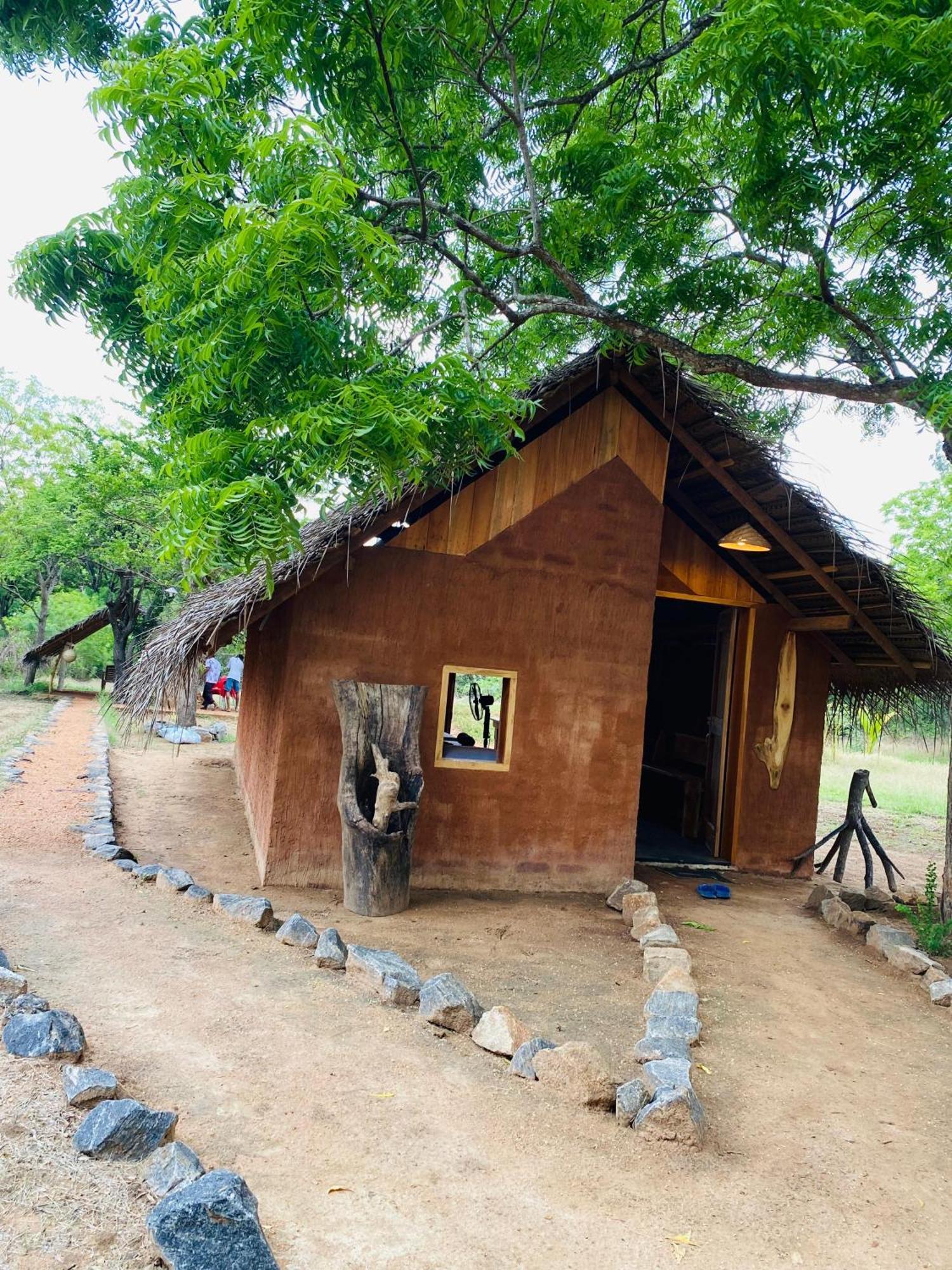 Yala Village Eco Tree House Tissamaharama Bagian luar foto