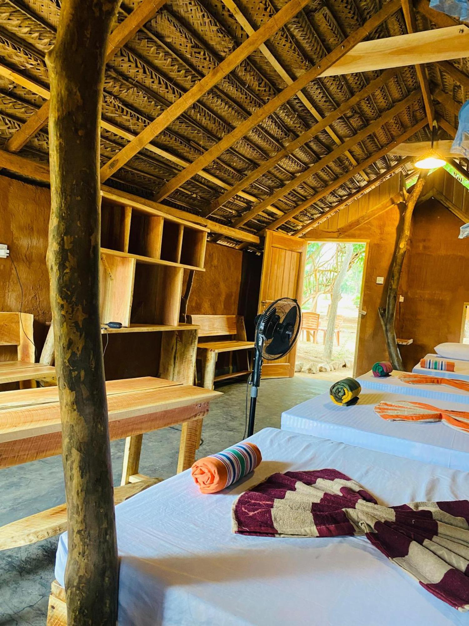 Yala Village Eco Tree House Tissamaharama Bagian luar foto